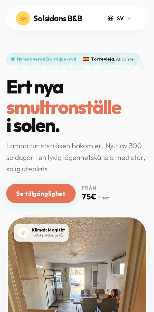 Startsidan på solsidans.se i en mobil, med rubriken Ert nya smultronställe i solen och knappen Se tillgänglighet.